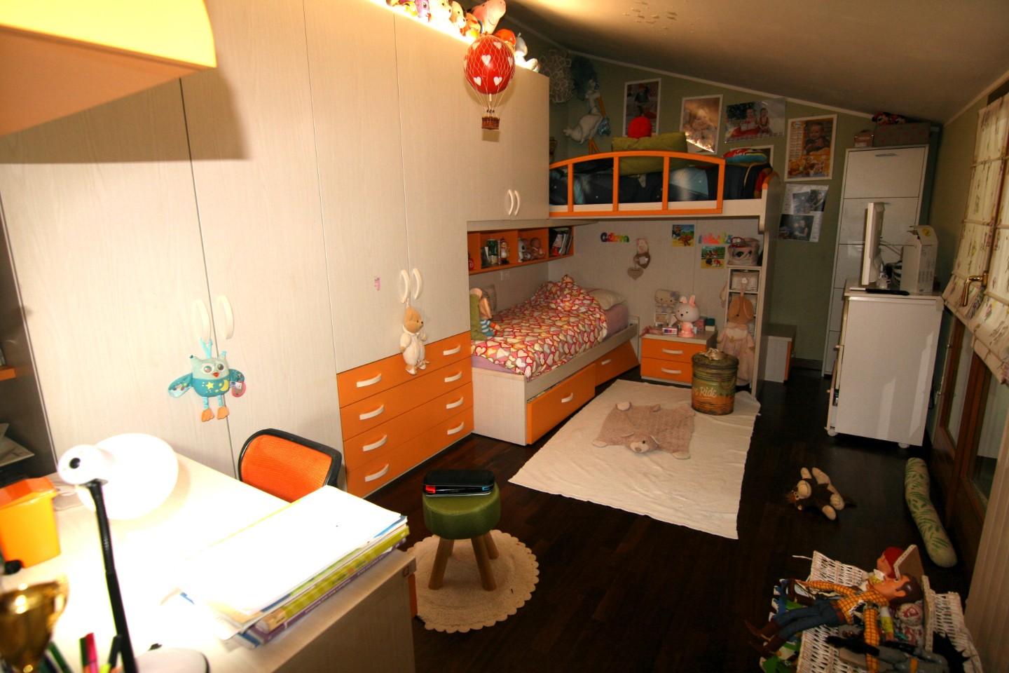 Immagine 18 di Villetta a schiera in vendita  a Carrara