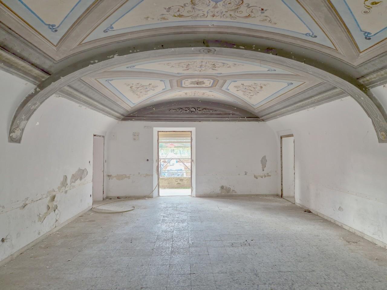 Immagine 35 di Appartamento in vendita  a Pisa