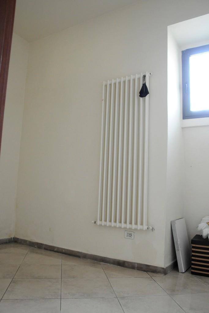 Immagine 12 di Locale commerciale in vendita  a Poggibonsi