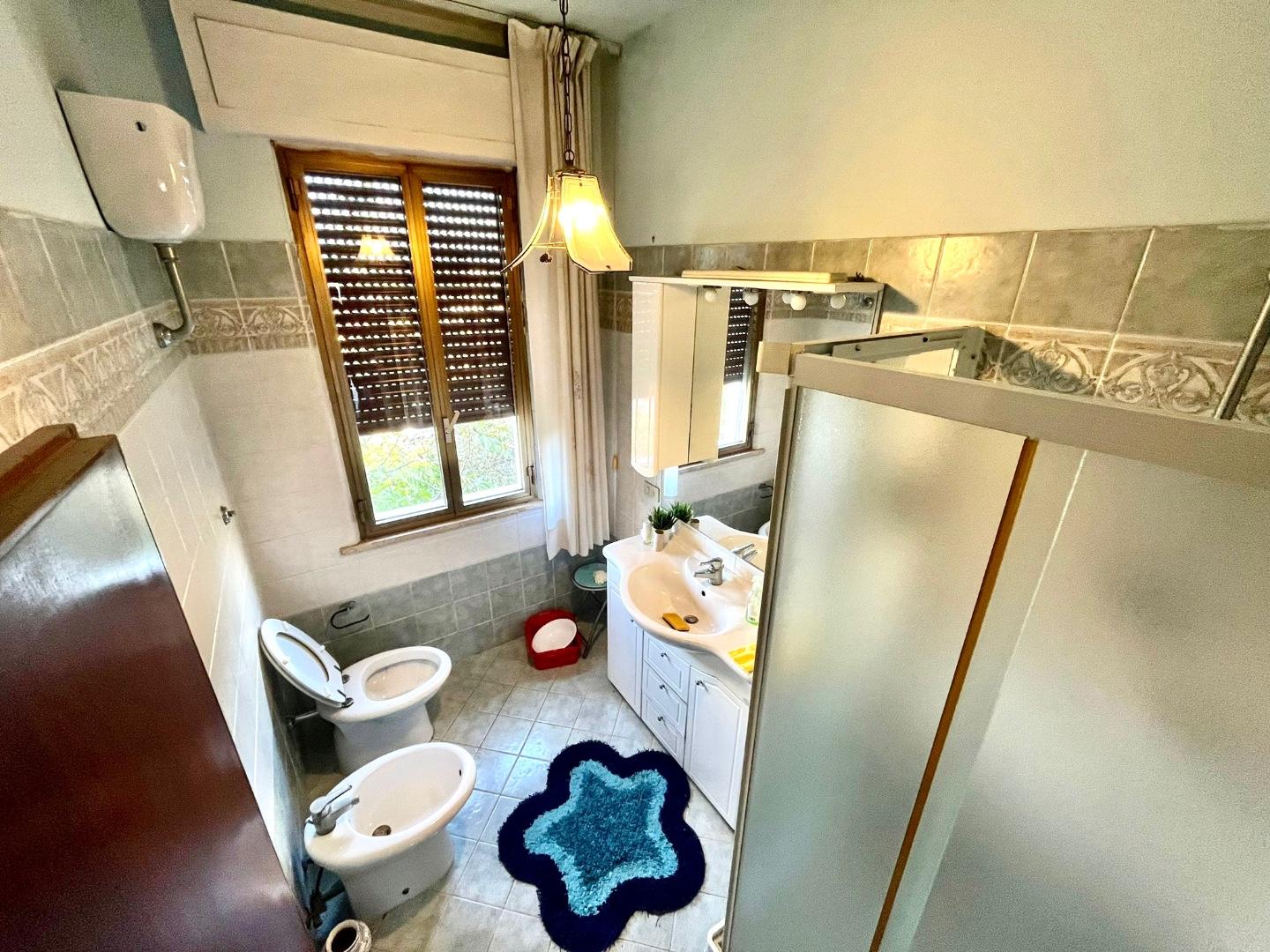 Immagine 9 di Villa in vendita  a Montopoli In Val D'arno