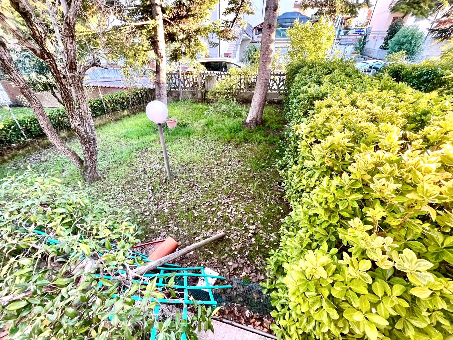 Immagine 15 di Villa in vendita  a Montopoli In Val D'arno