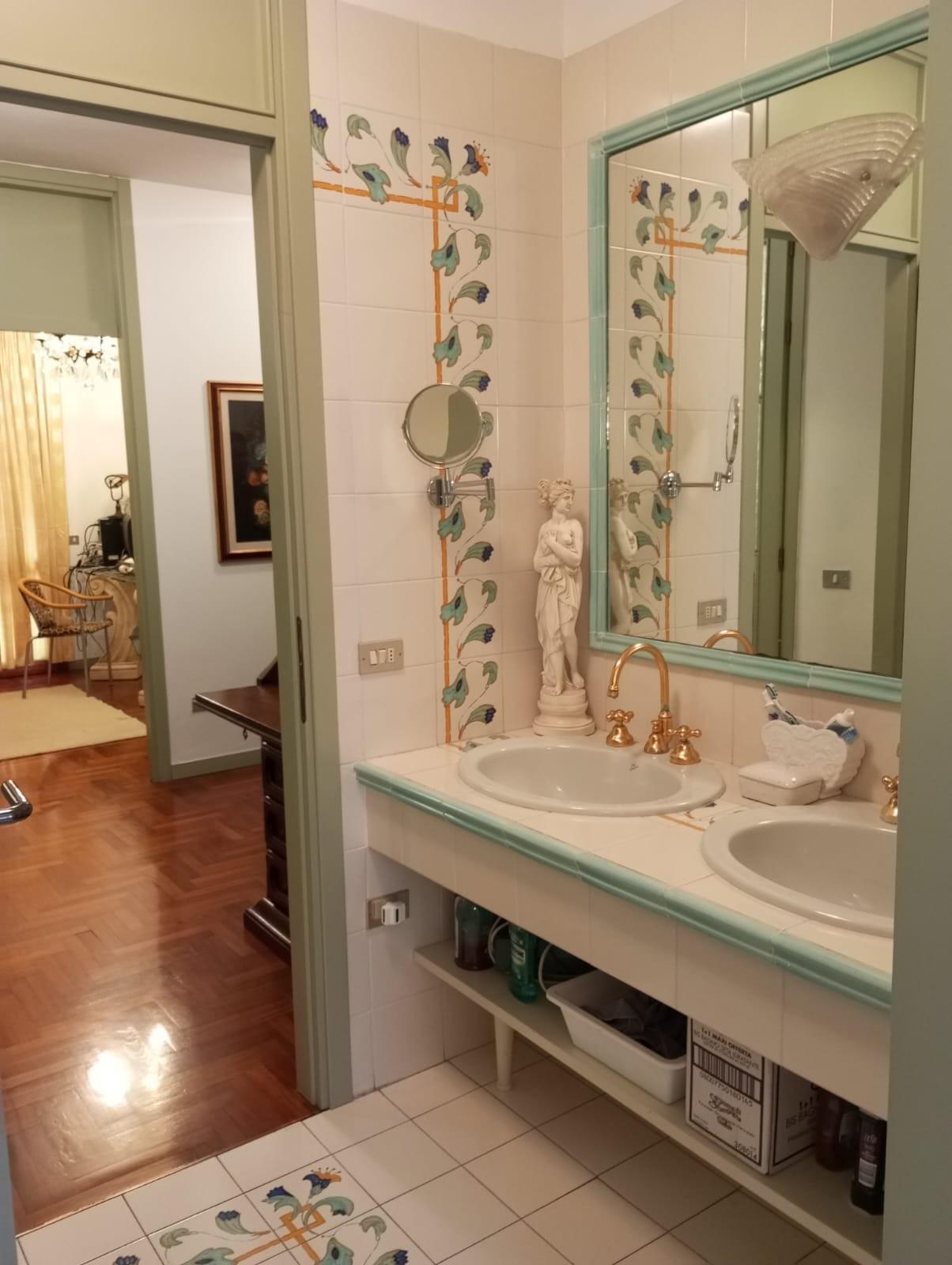 Immagine 25 di Appartamento in vendita  a Santa Croce Sull'arno