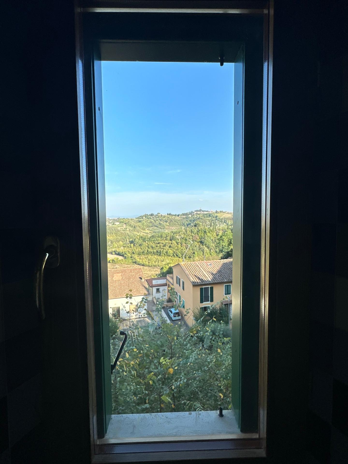 Immagine 38 di Villa in vendita  a San Miniato