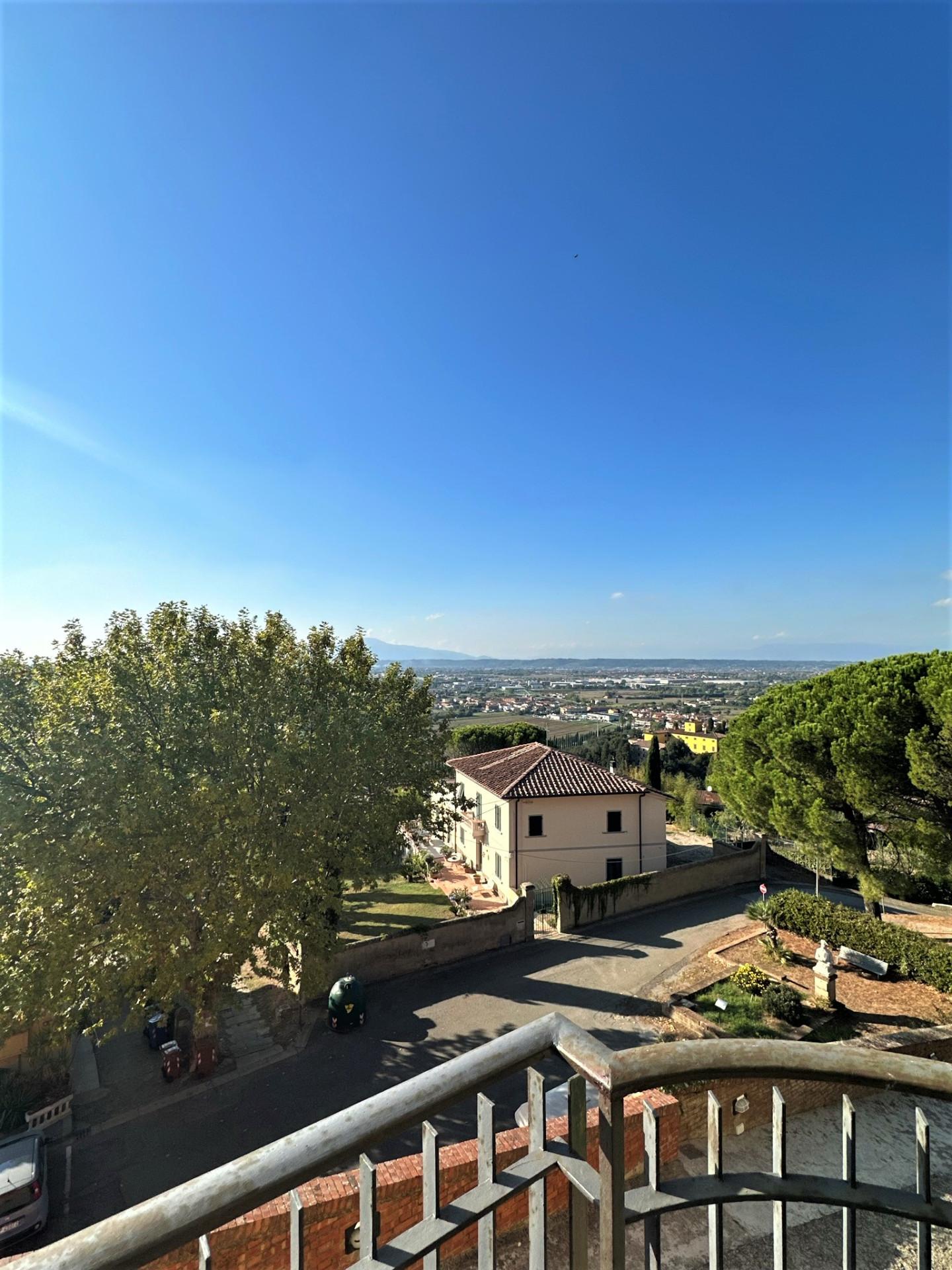 Immagine 28 di Villa in vendita  a San Miniato