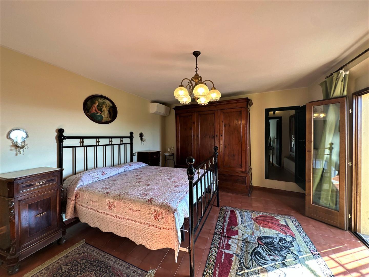 Immagine 32 di Villa in vendita  a San Miniato