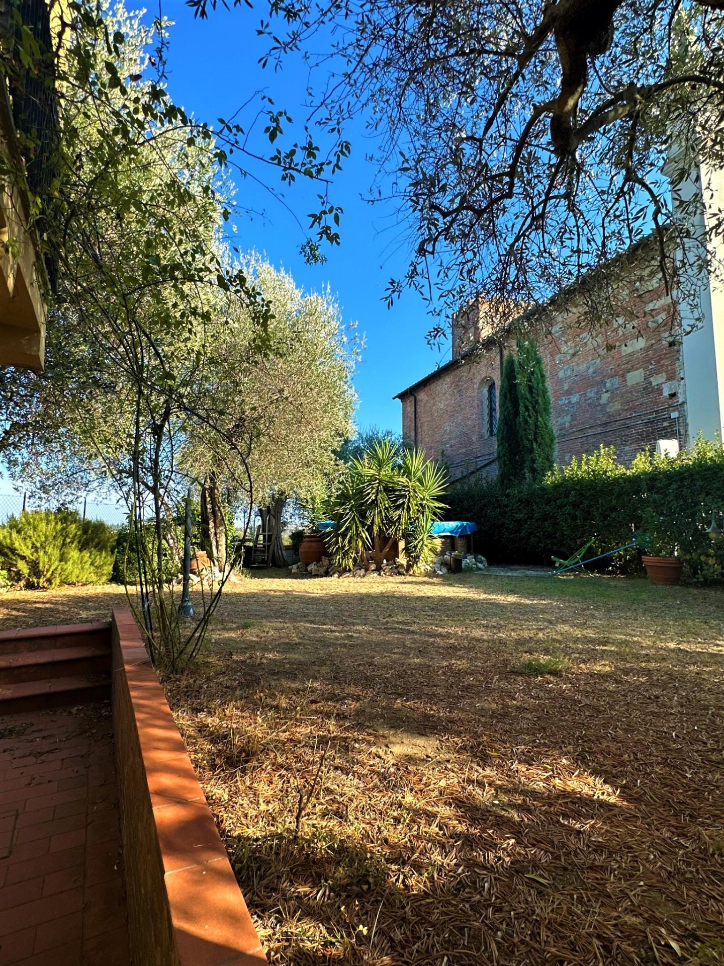 Immagine 16 di Villa in vendita  a San Miniato