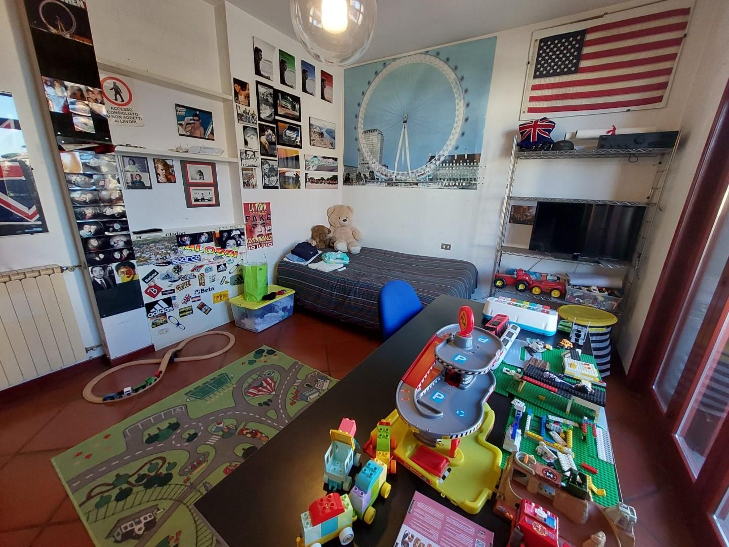 Immagine 19 di Casa bifamiliare in vendita  a Pontedera