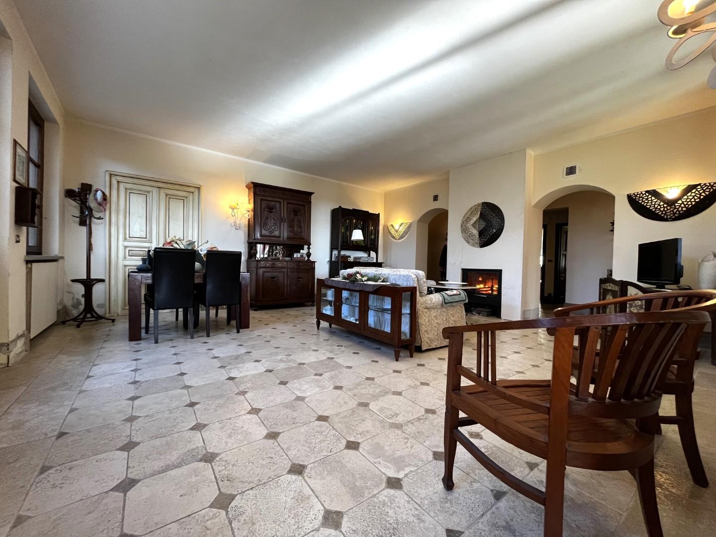 Immagine 1 di Villa in vendita  a Santa Luce