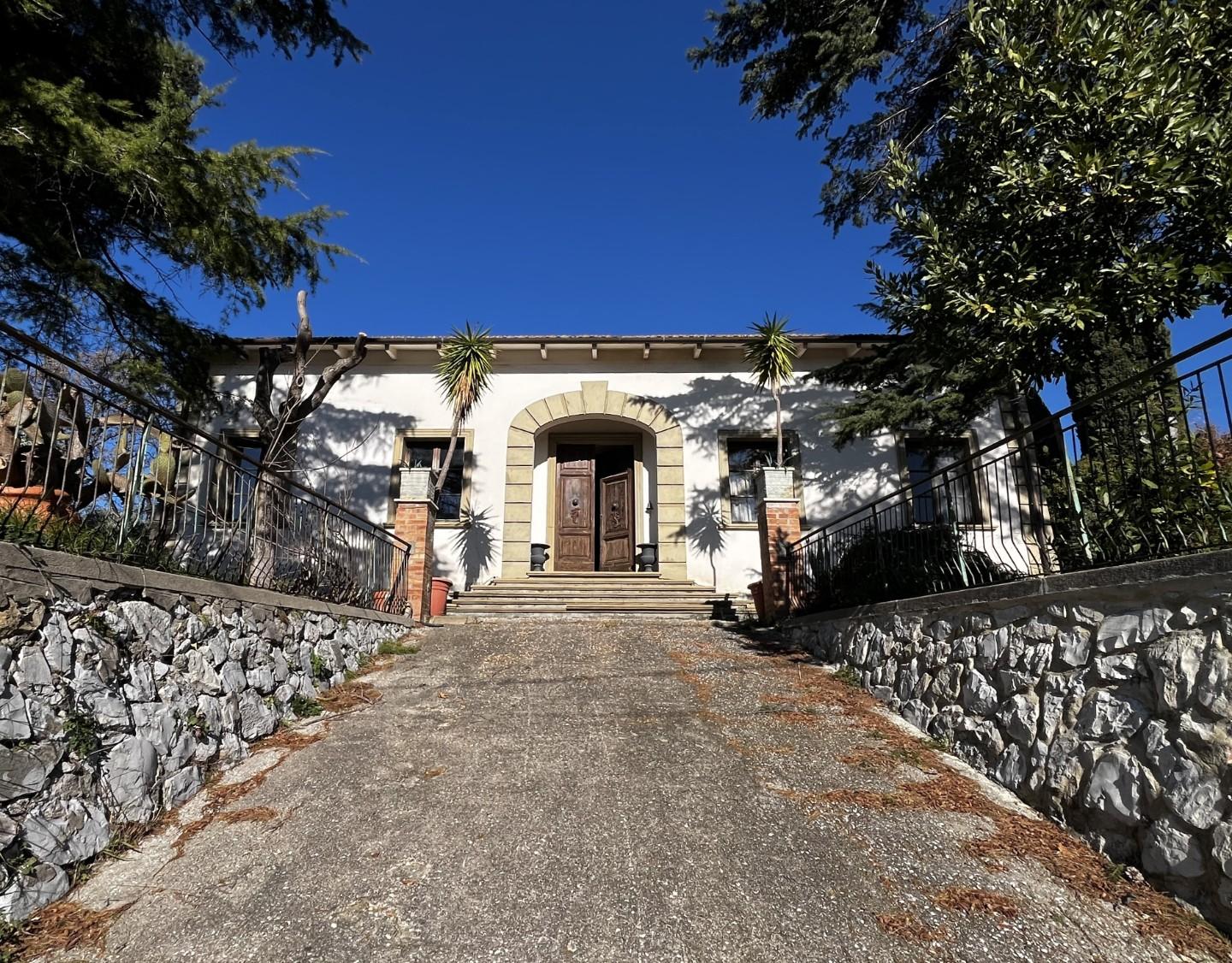 Immagine 47 di Villa in vendita  a Santa Luce