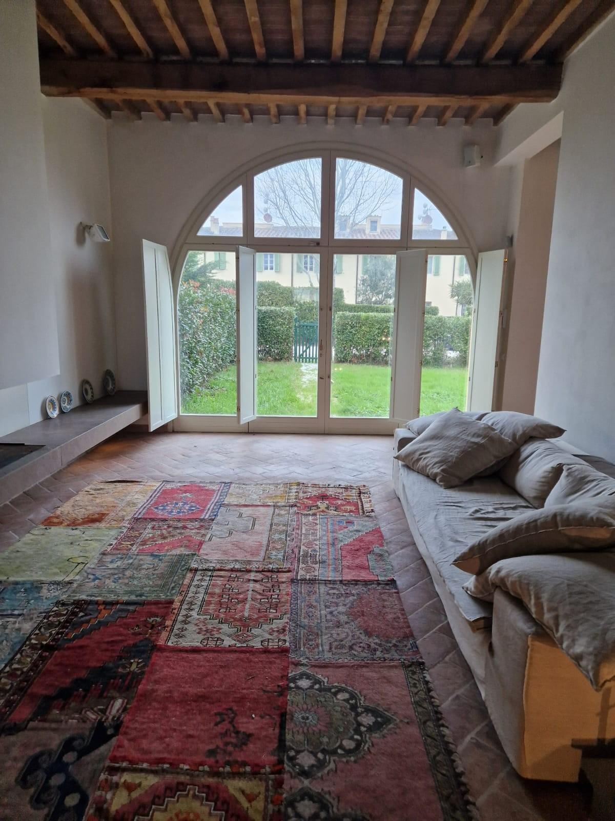 Immagine 24 di Casa colonica in vendita  a San Giuliano Terme