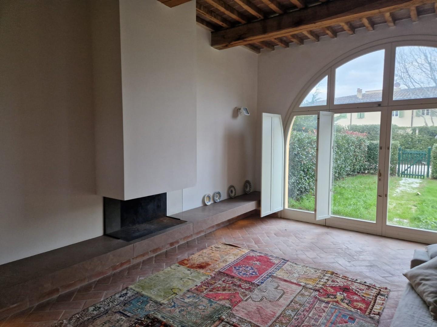 Immagine 5 di Casa colonica in vendita  a San Giuliano Terme