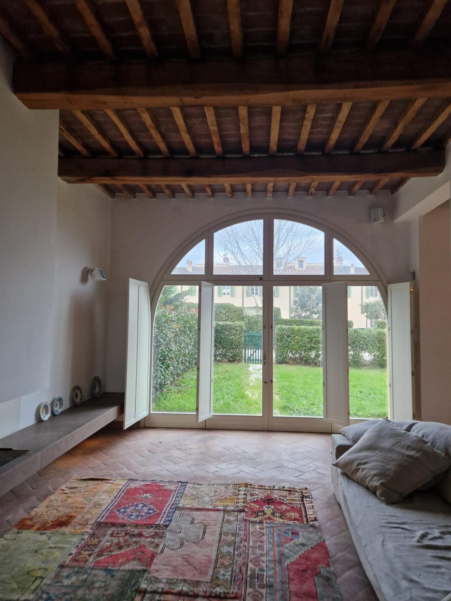 Immagine 2 di Casa colonica in vendita  a San Giuliano Terme