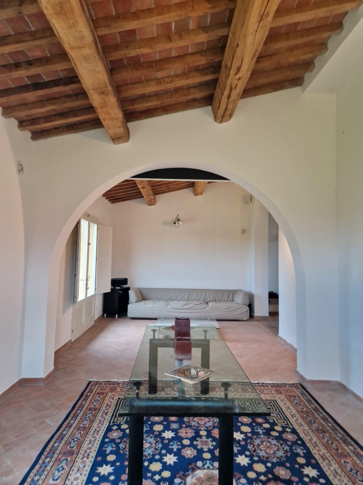 Immagine 15 di Casa colonica in vendita  a San Giuliano Terme