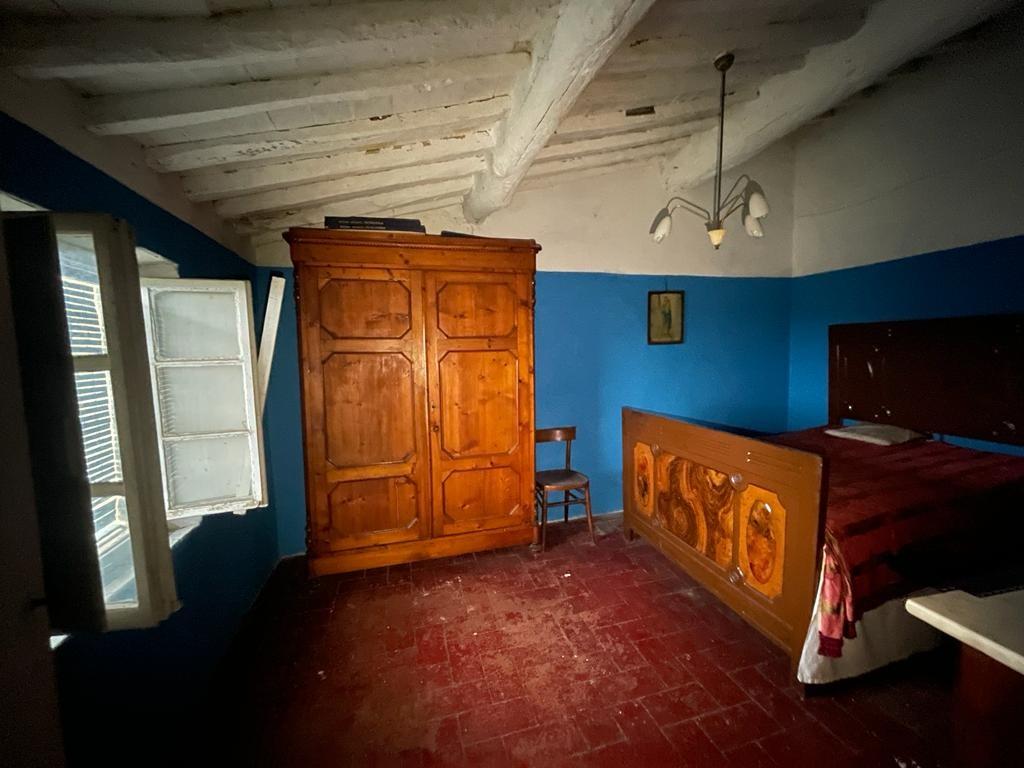 Immagine 18 di Rustico / casale in vendita  a Capannori