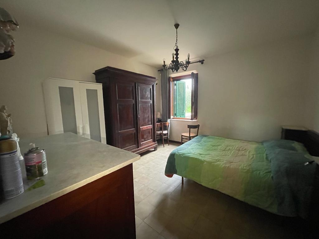 Immagine 10 di Rustico / casale in vendita  a Capannori