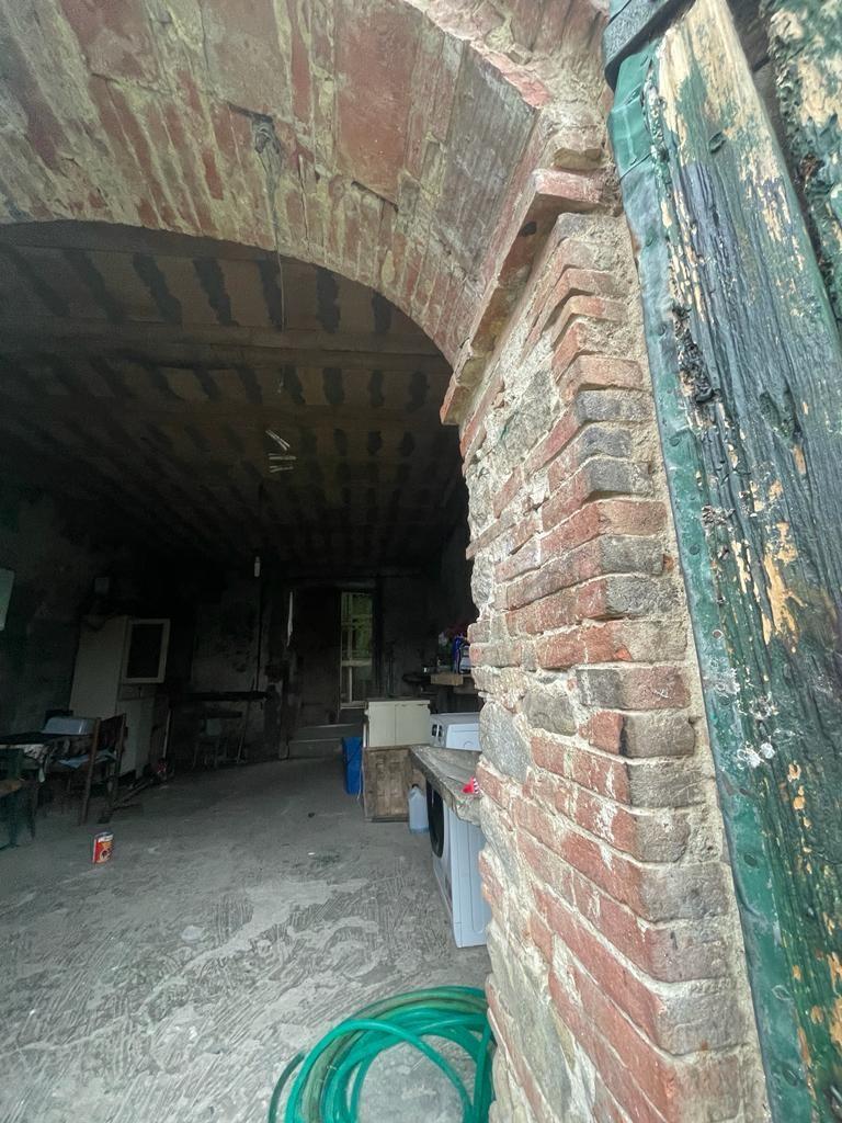 Immagine 22 di Rustico / casale in vendita  a Capannori