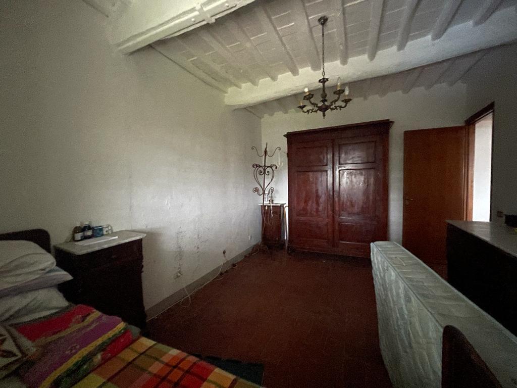 Immagine 20 di Rustico / casale in vendita  a Capannori