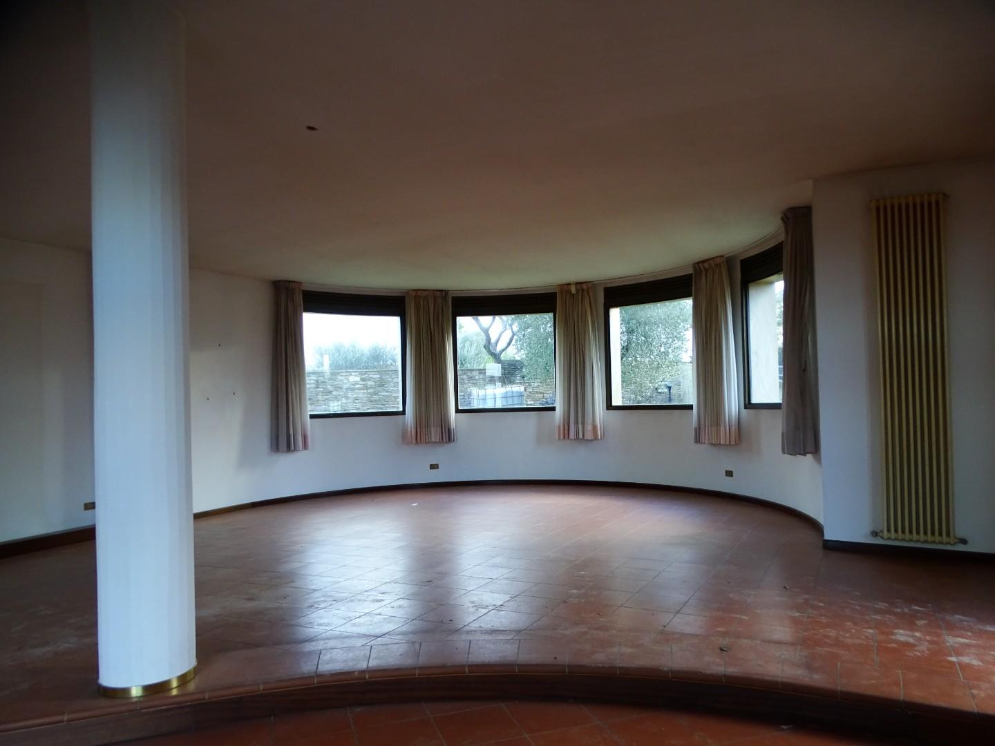 Immagine 22 di Villa in vendita  a San Miniato