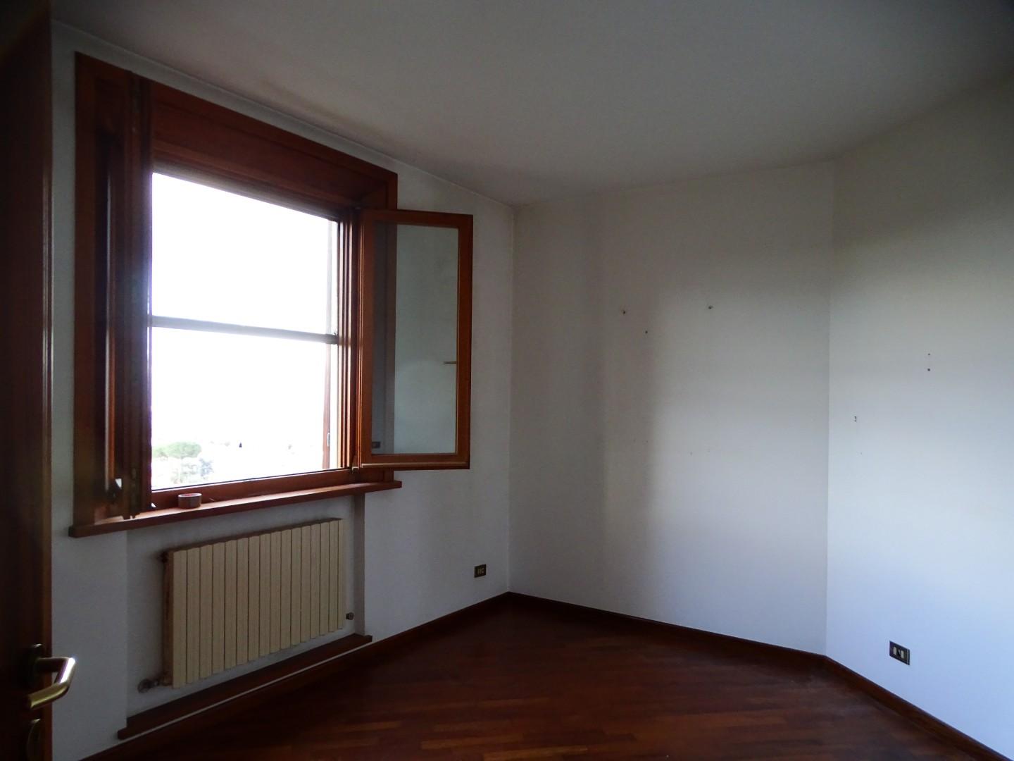 Immagine 41 di Villa in vendita  a San Miniato