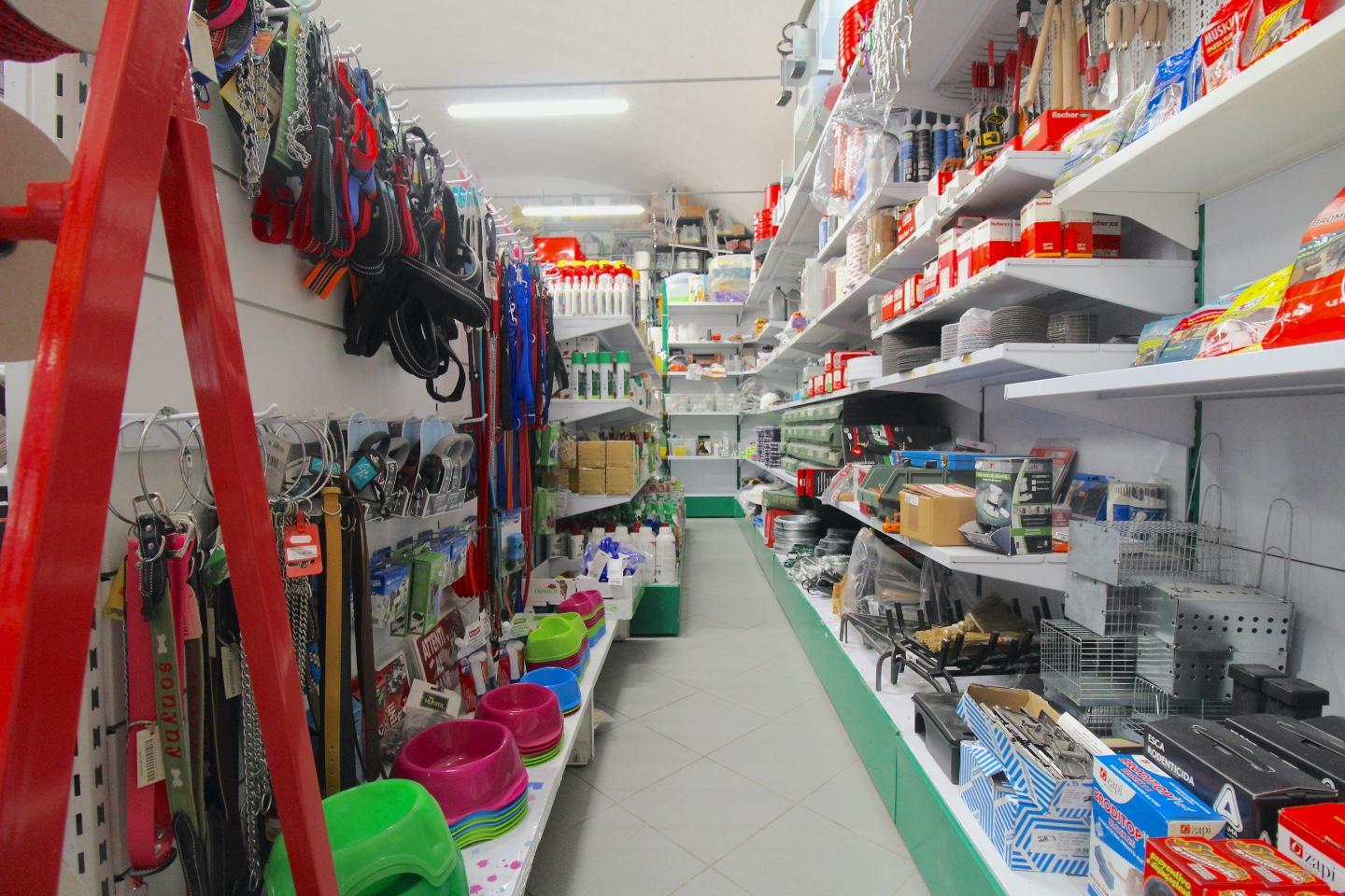 Immagine 7 di Negozio in vendita  a Casciana Terme Lari