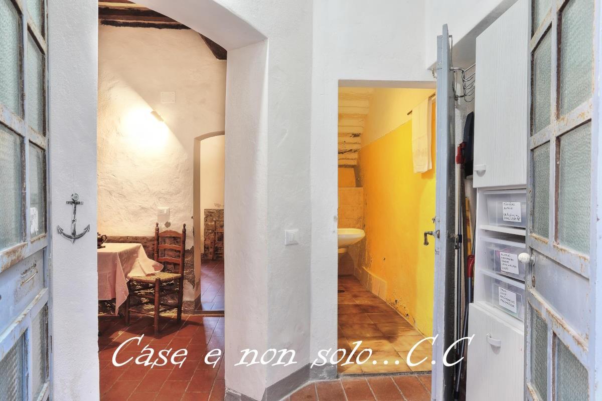 Immagine 19 di Appartamento in vendita  a Castagneto Carducci