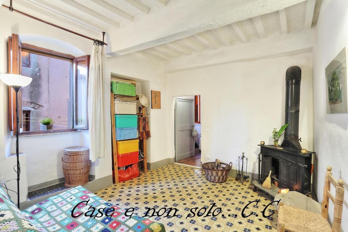 Immagine 8 di Appartamento in vendita  a Castagneto Carducci