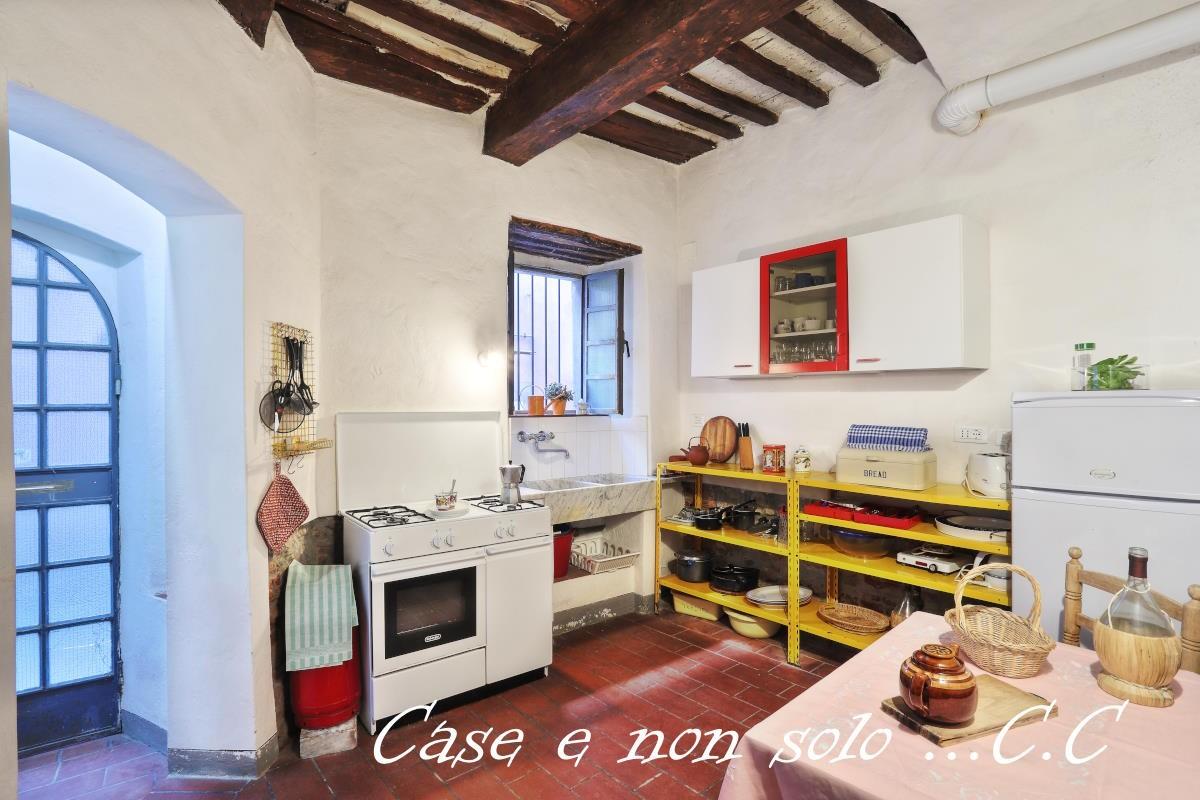 Immagine 18 di Appartamento in vendita  a Castagneto Carducci