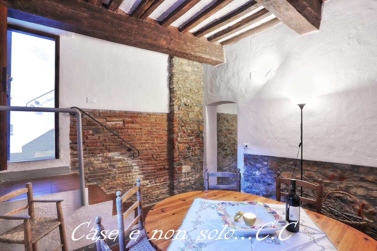 Immagine 4 di Appartamento in vendita  a Castagneto Carducci