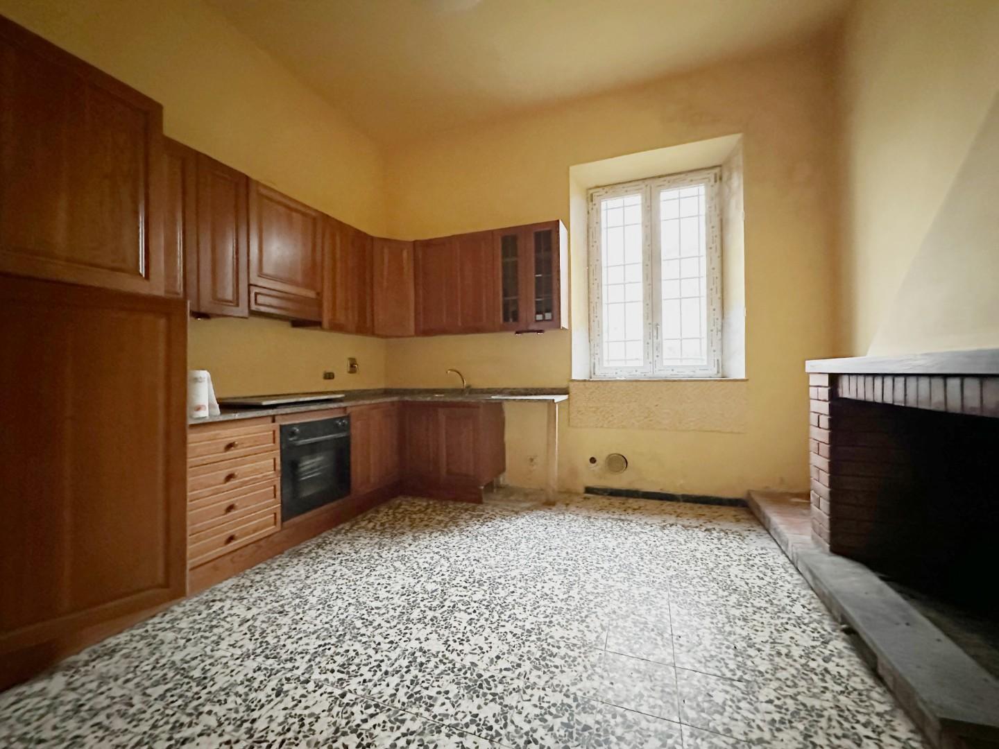 Immagine 6 di Villa in vendita  a Capannori