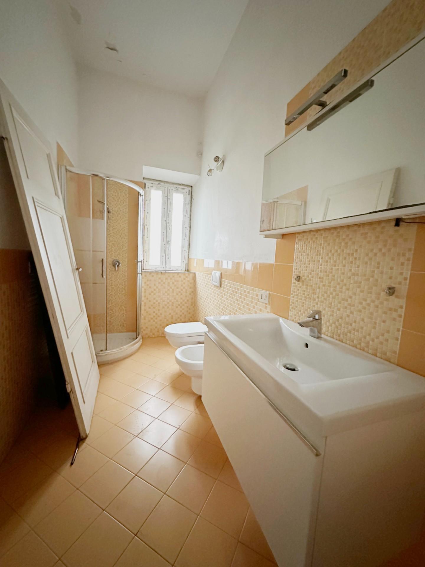 Immagine 17 di Villa in vendita  a Capannori