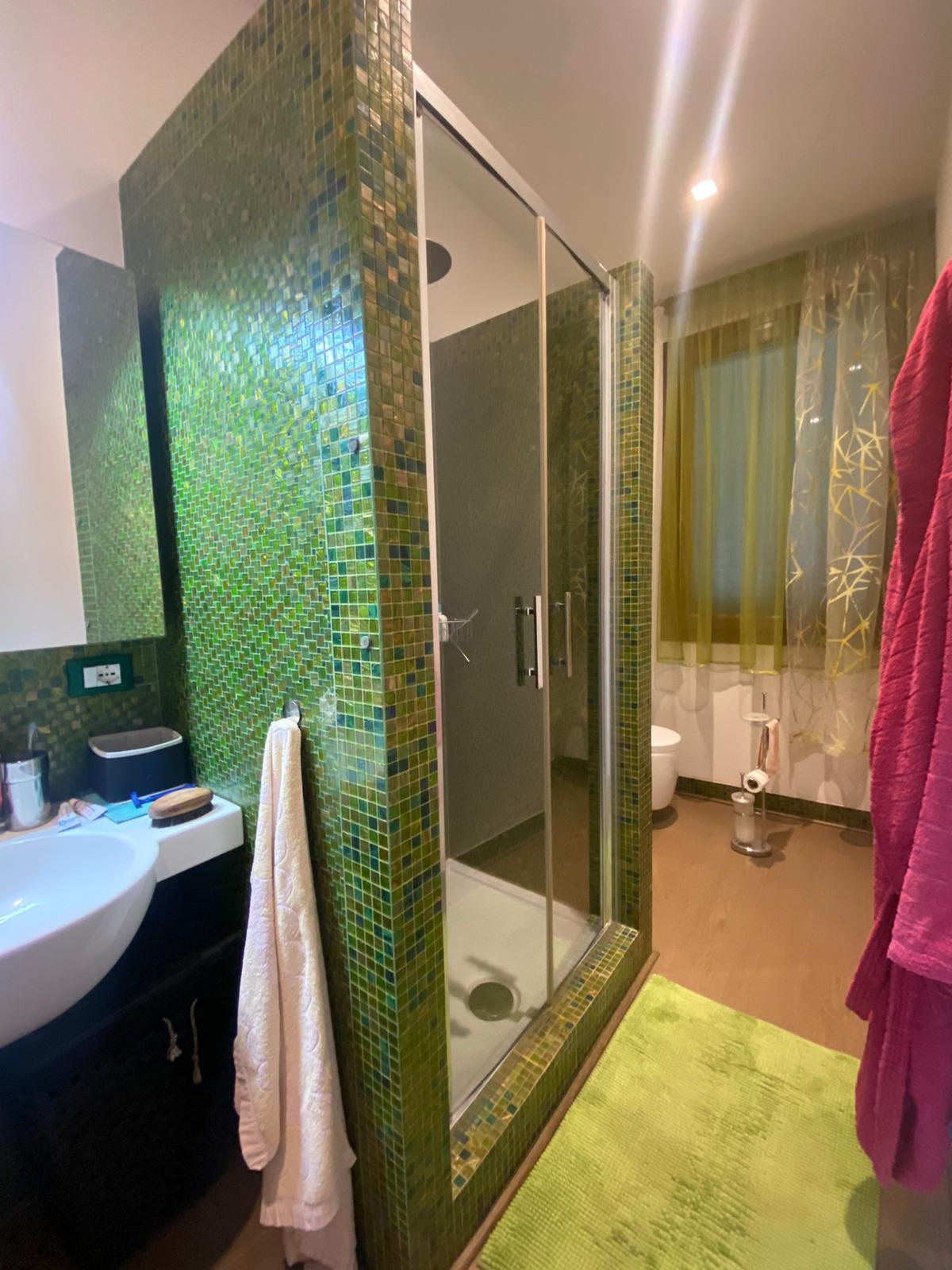 Immagine 19 di Casa bifamiliare in vendita  a Cascina