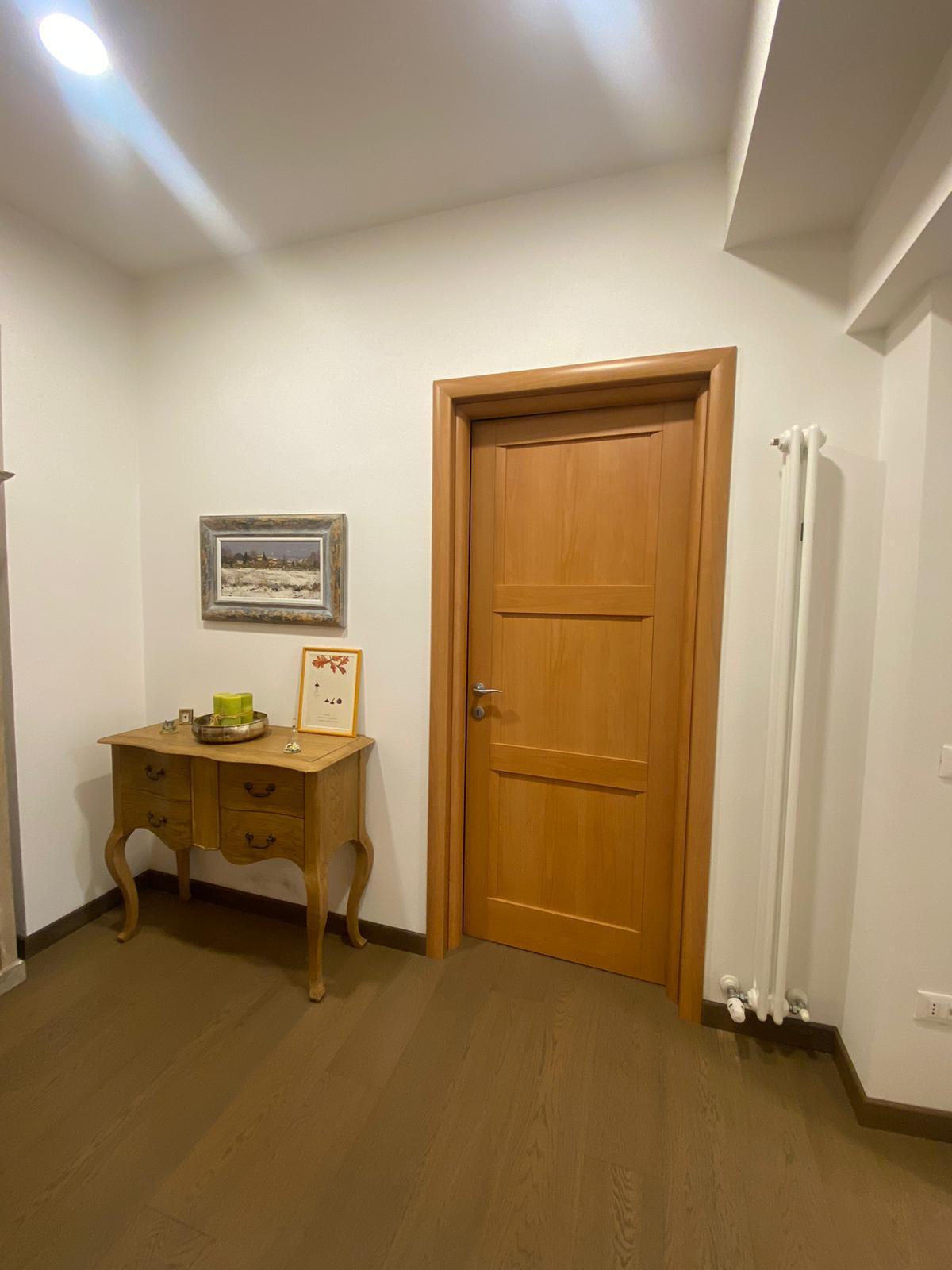 Immagine 13 di Casa bifamiliare in vendita  a Cascina