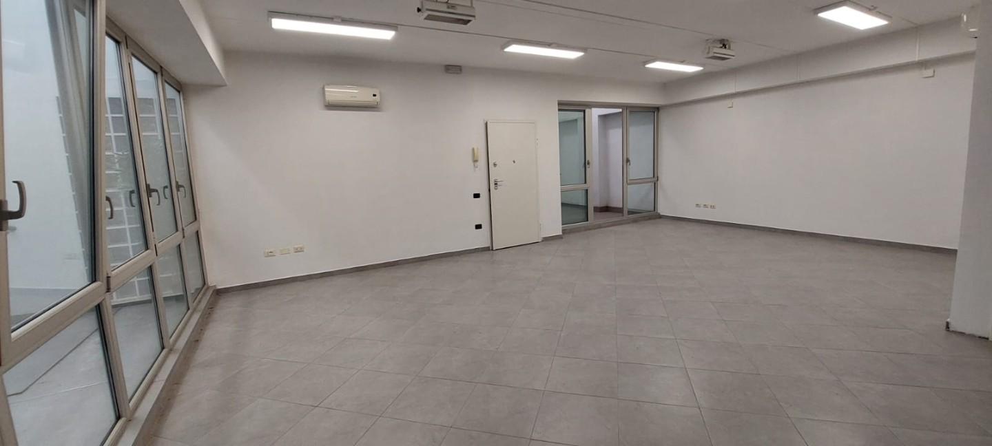 Immagine 4 di Ufficio in vendita  a Montelupo Fiorentino