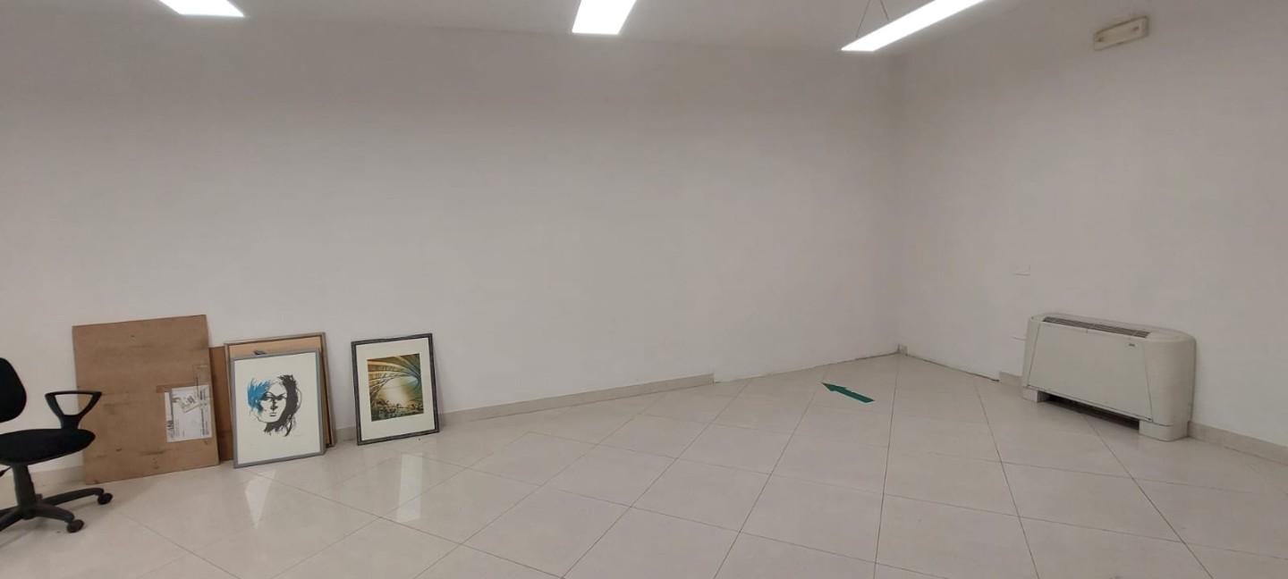 Immagine 15 di Ufficio in vendita  a Montelupo Fiorentino