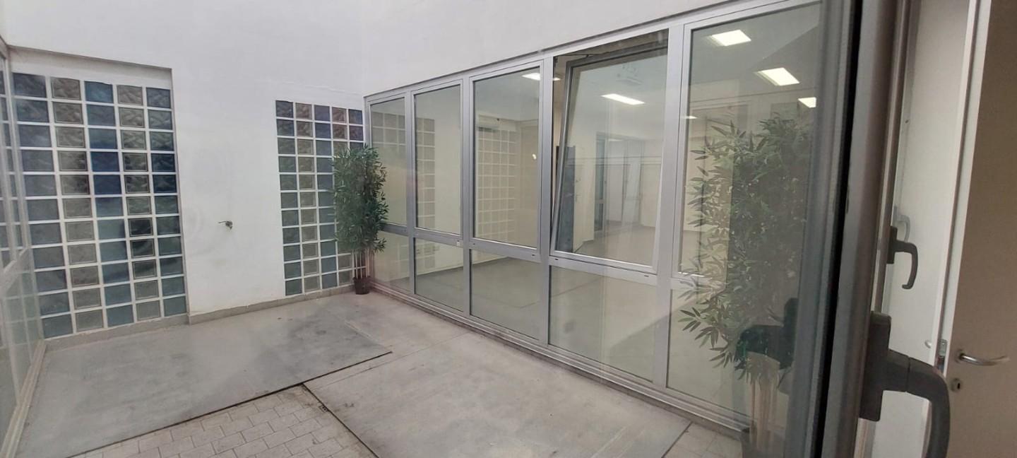 Immagine 3 di Ufficio in vendita  a Montelupo Fiorentino