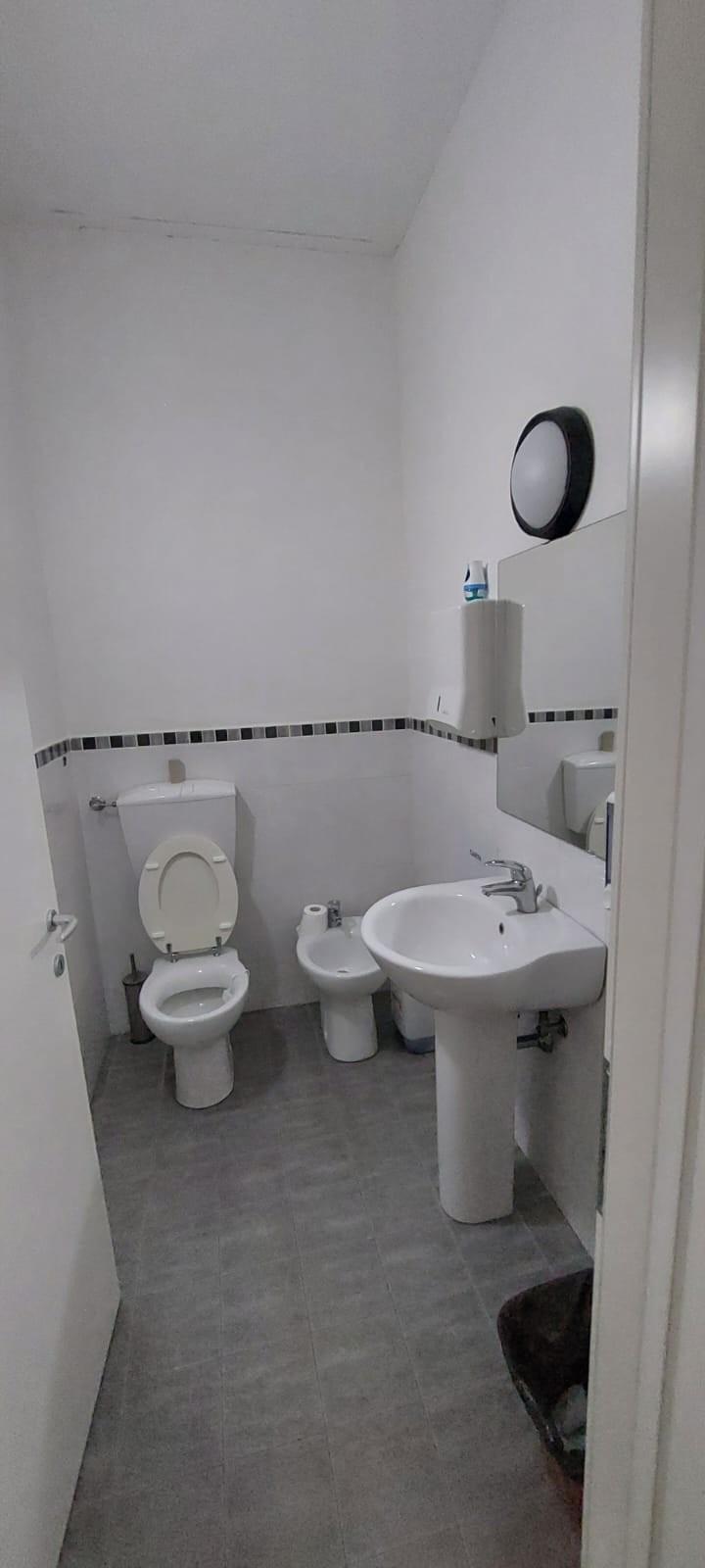 Immagine 10 di Ufficio in vendita  a Montelupo Fiorentino