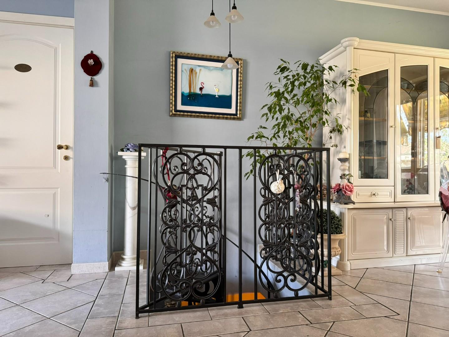 Immagine 25 di Appartamento in vendita  a Montignoso