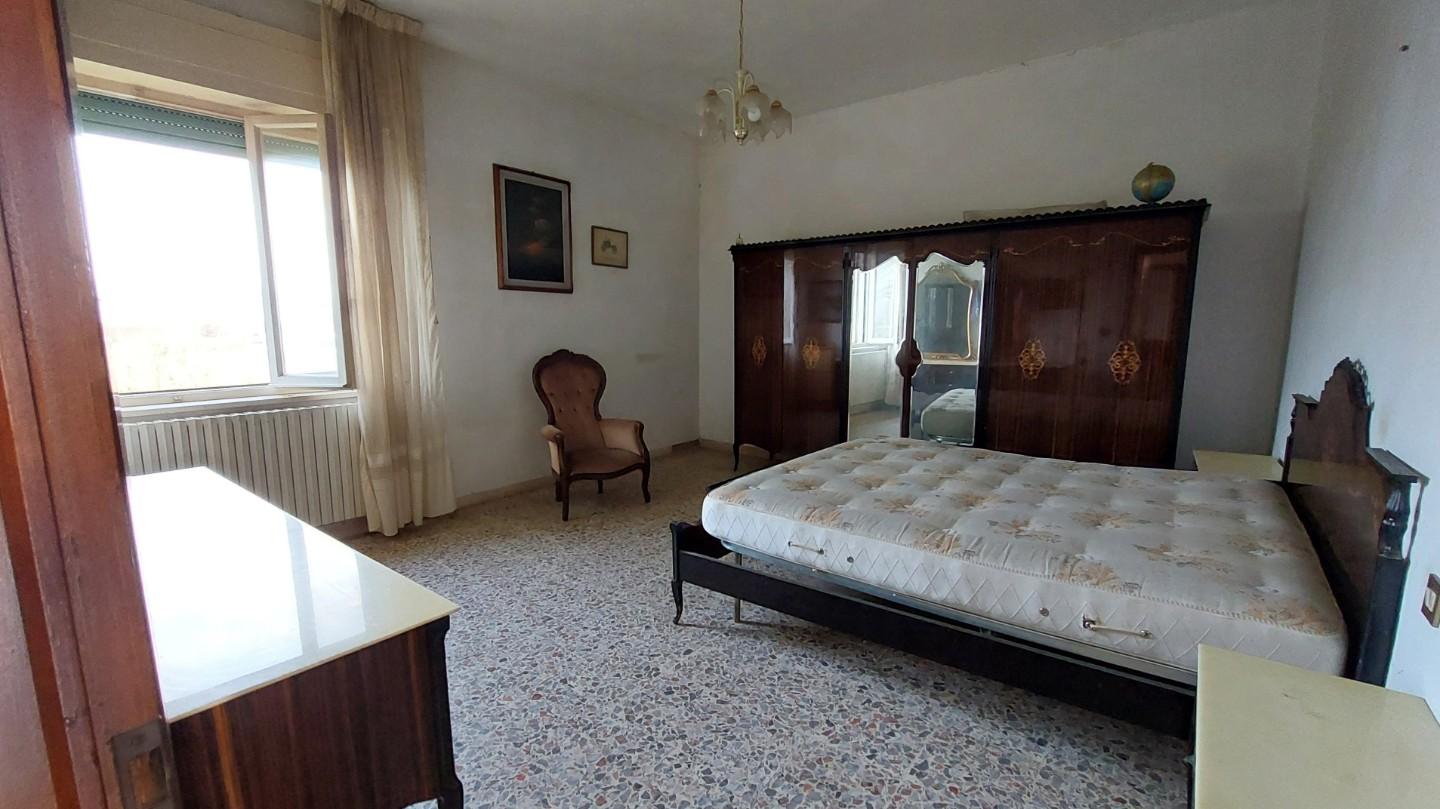 Immagine 14 di Porzione di casa in vendita  a Crespina Lorenzana