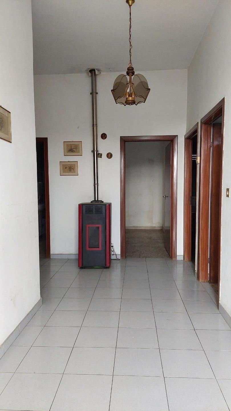 Immagine 5 di Porzione di casa in vendita  a Crespina Lorenzana