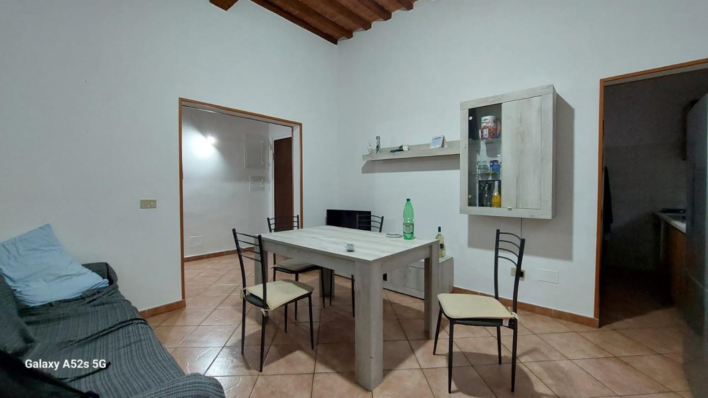 Immagine 3 di Appartamento in vendita  a Livorno