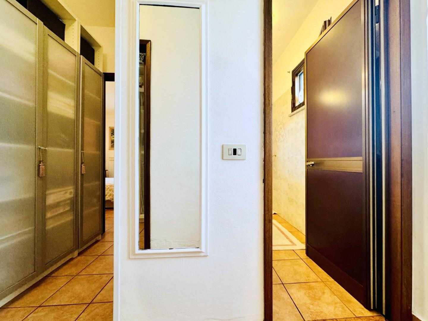 Immagine 14 di Casa semindipendente in vendita  a Pietrasanta