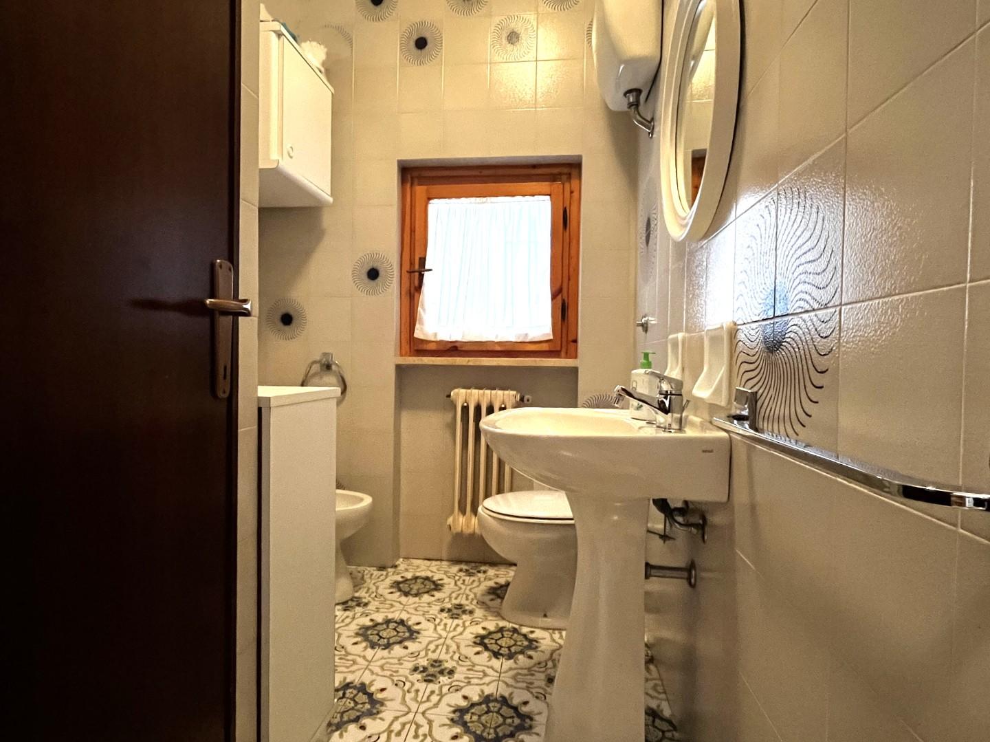 Immagine 7 di Appartamento in vendita  a Rosignano Marittimo