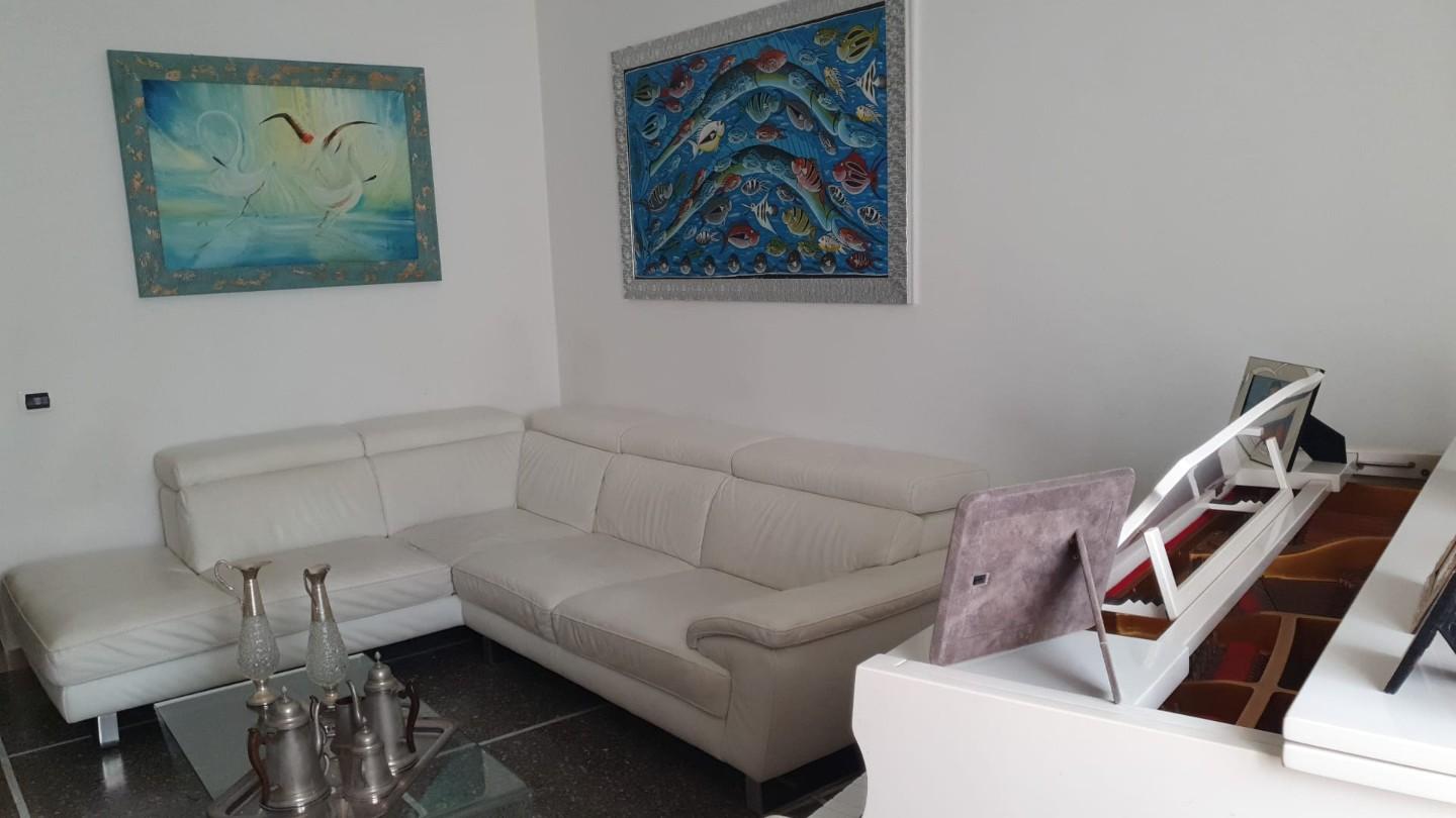 Immagine 6 di Appartamento in vendita  a Livorno