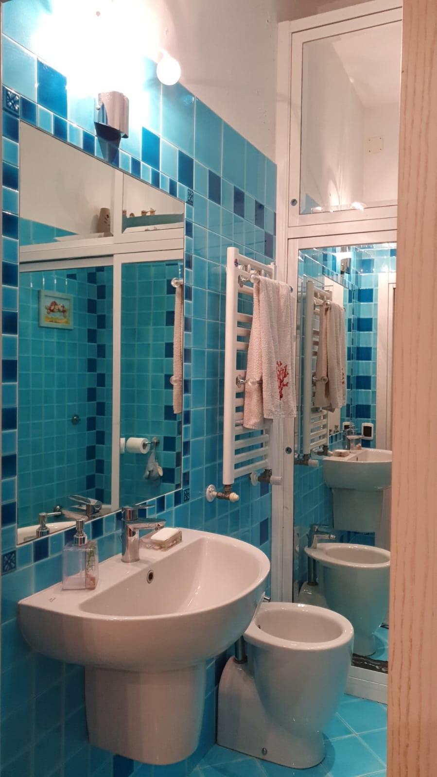 Immagine 18 di Appartamento in vendita  a Livorno