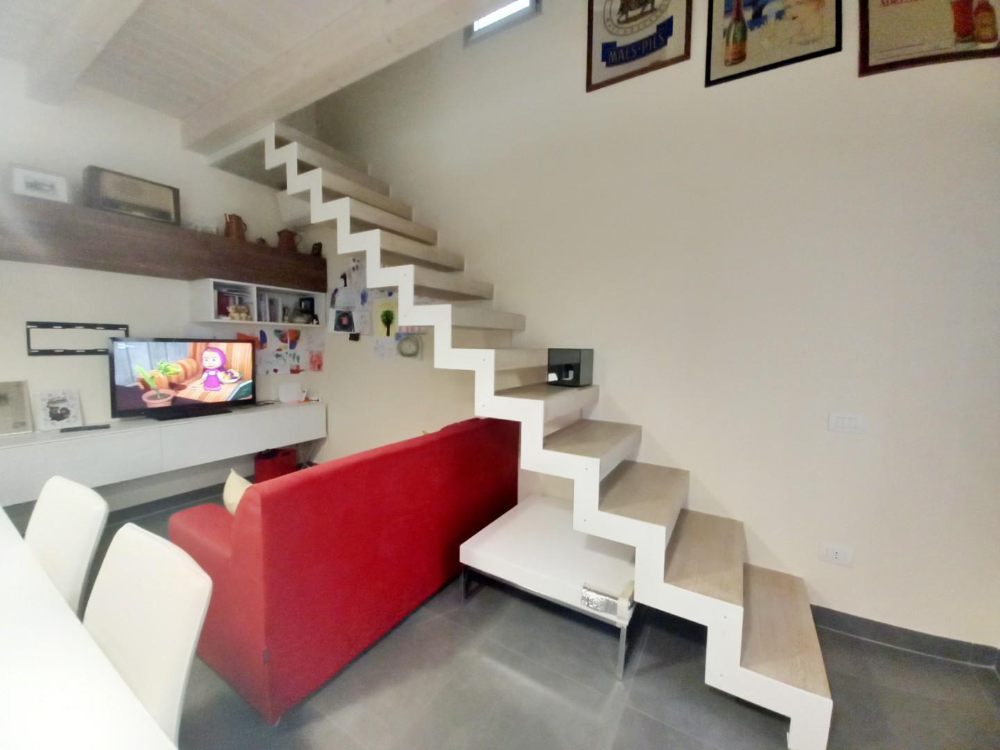 Immagine 8 di Appartamento in vendita  a Castelfiorentino