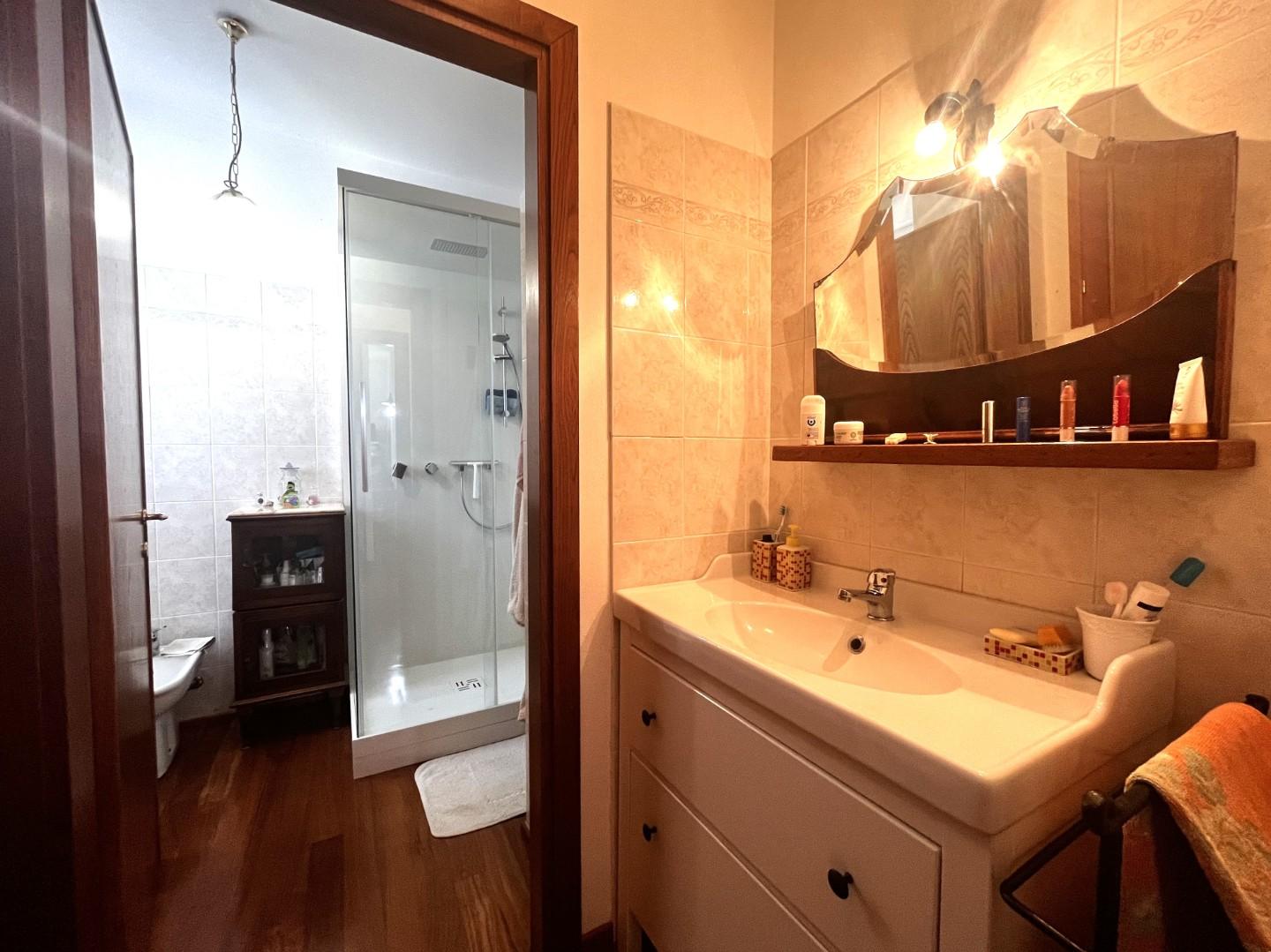 Immagine 17 di Casa bifamiliare in vendita  a Rosignano Marittimo