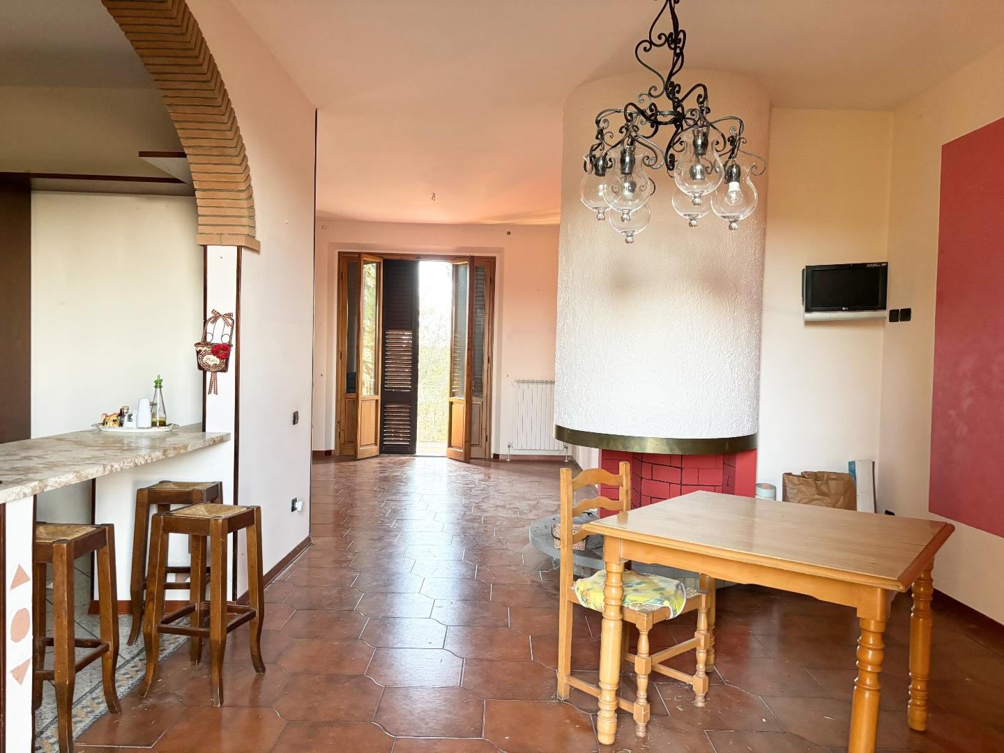 Immagine 13 di Villa in vendita  a Montespertoli