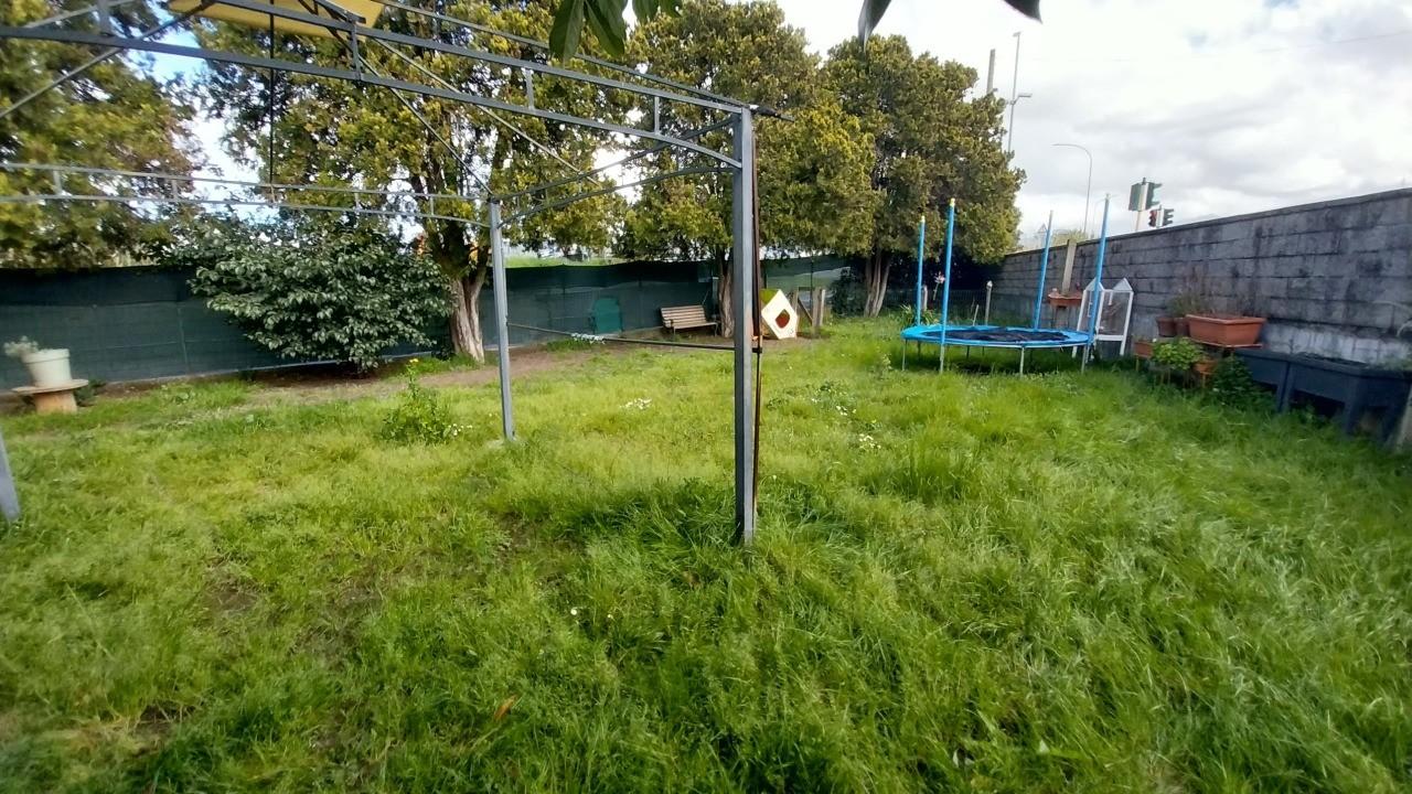 Immagine 37 di Appartamento in vendita  a Ameglia