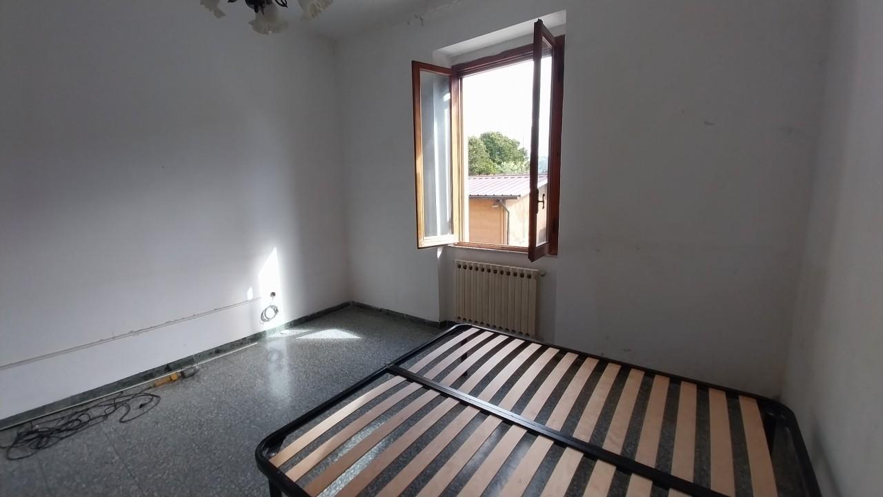 Immagine 26 di Appartamento in vendita  a Ameglia