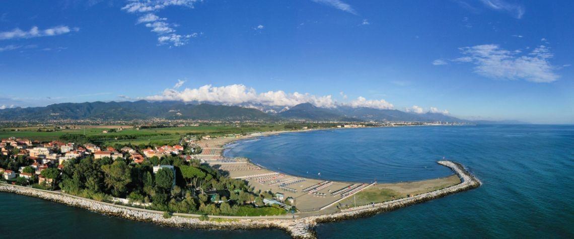 Immagine 11 di Appartamento in vendita  a Ameglia